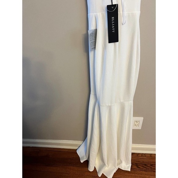 Elliatt • NWT Collins Gown - Picture 10 of 12